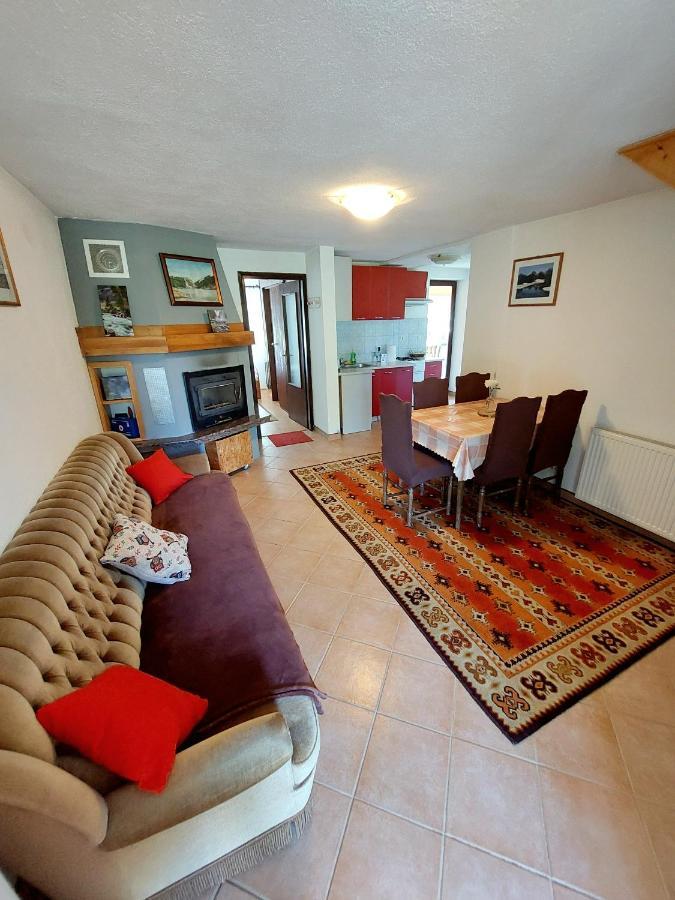 Apartments & Rooms Velebit Lovinac  المظهر الخارجي الصورة