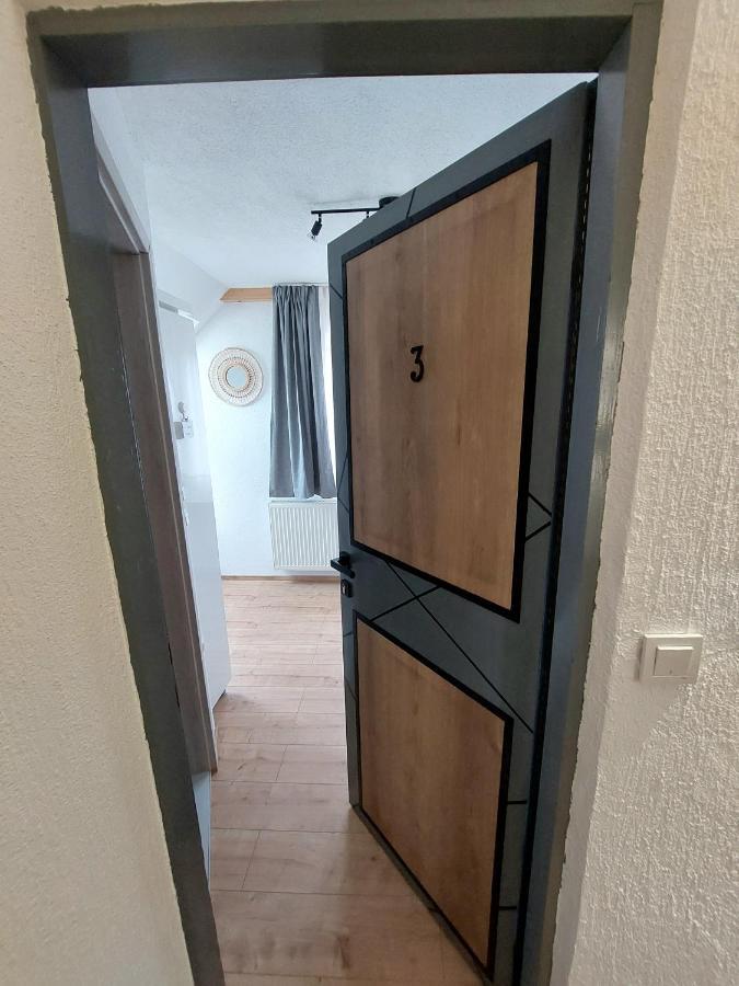 Apartments & Rooms Velebit Lovinac  المظهر الخارجي الصورة